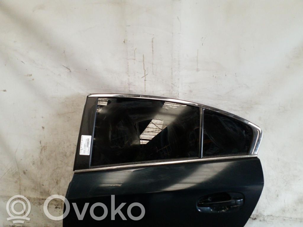 Toyota Avensis T270 Puerta trasera 