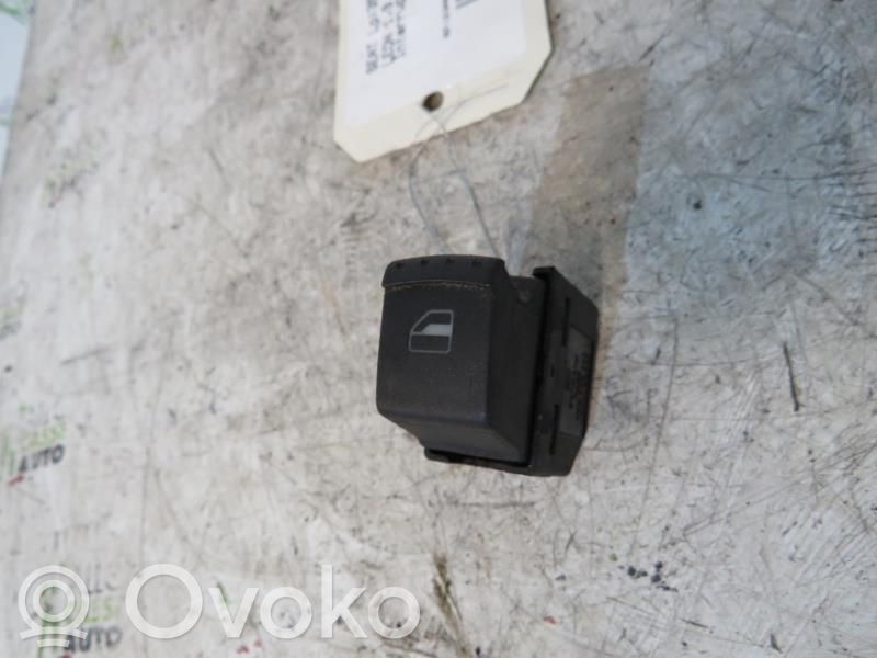 Electric window control switch   1M095985501C