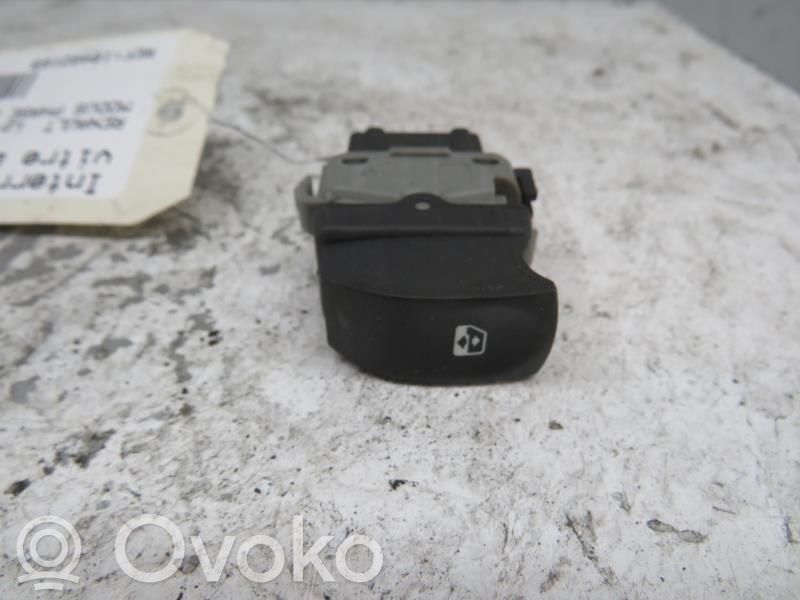 Electric window control switch   8200214936