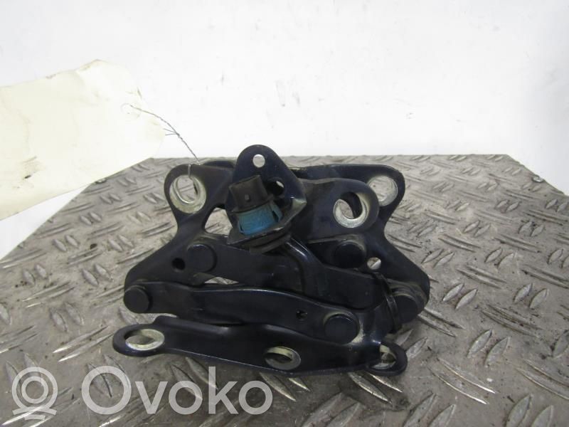 Volkswagen Sharan Konepellin saranat 