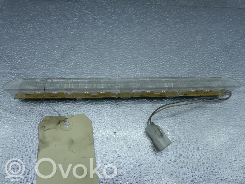 Nissan Primera Trzecie światło stop 