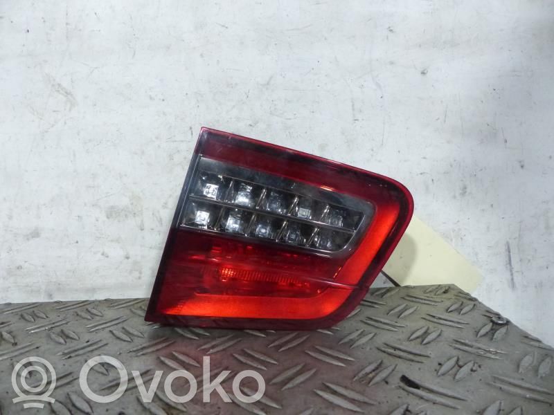 Tailgate rear/tail lights   6351LT