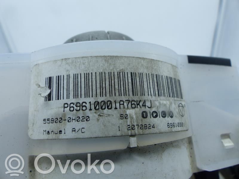 Toyota Aygo AB10 Panel klimatyzacji 