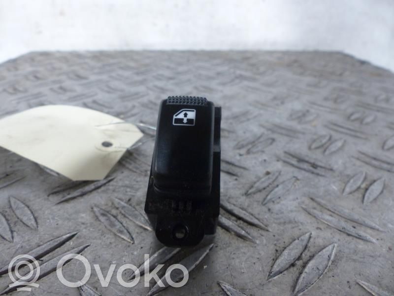 KIA Rio Interruptor del elevalunas eléctrico 