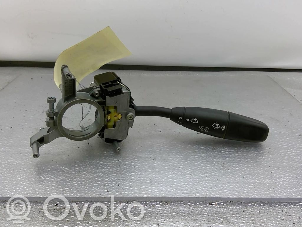 Pyyhkijän vipu   2E0953513C