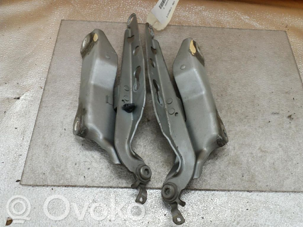 Engine bonnet/hood hinges   30716882