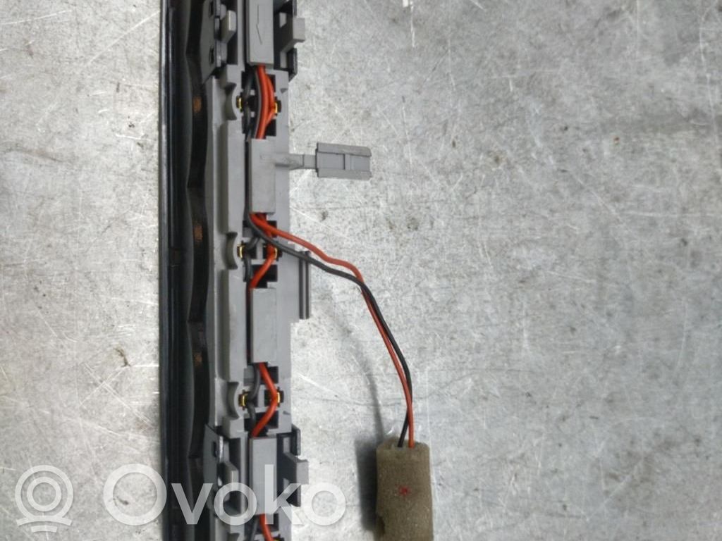 Chevrolet Spark Third/center stoplight 