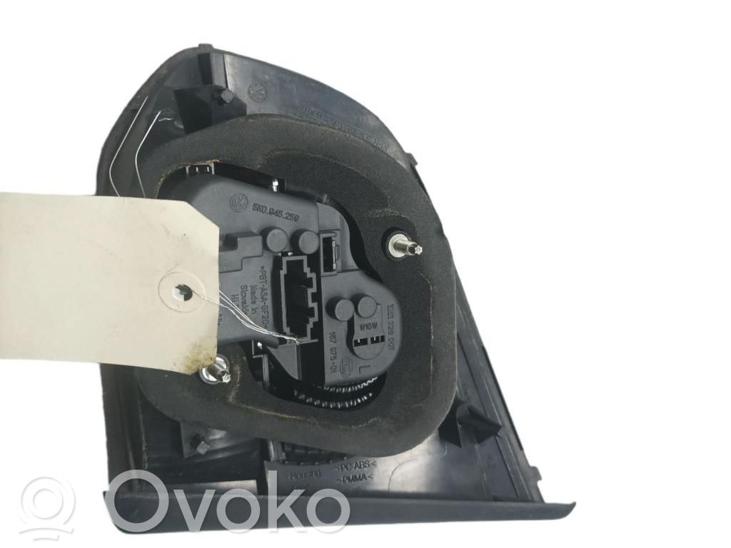 Volkswagen Golf VI Luci posteriori del portellone del bagagliaio