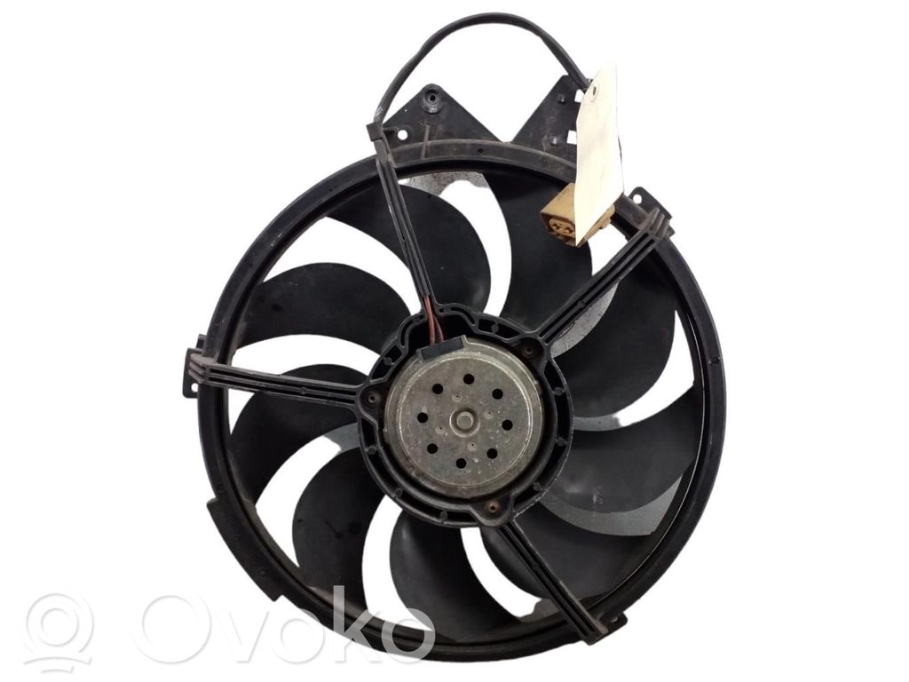 Elektrinis radiatorių ventiliatorius   8Z0959455C