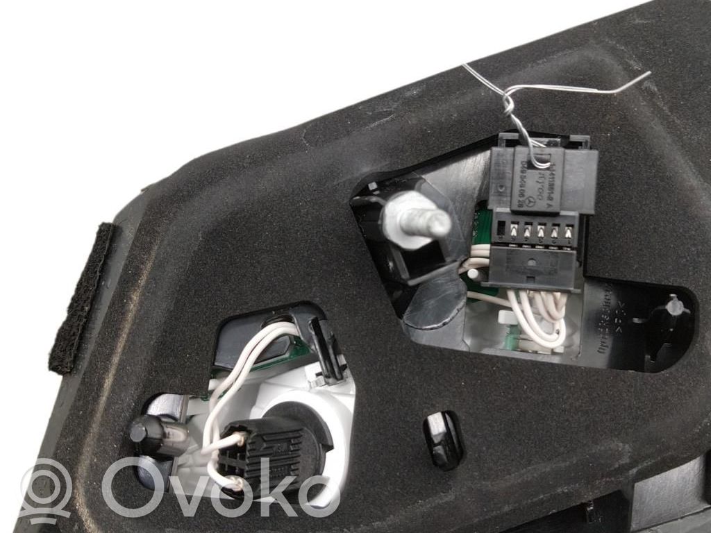 Mercedes-Benz E W212 Lampy tylnej klapy bagażnika 