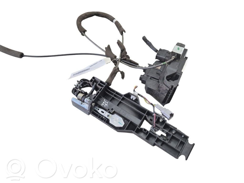 Nissan Juke I F15 Etuoven lukko