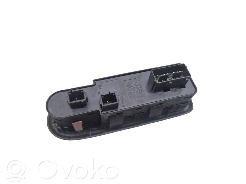 Interruptor del elevalunas eléctrico   00006490NT