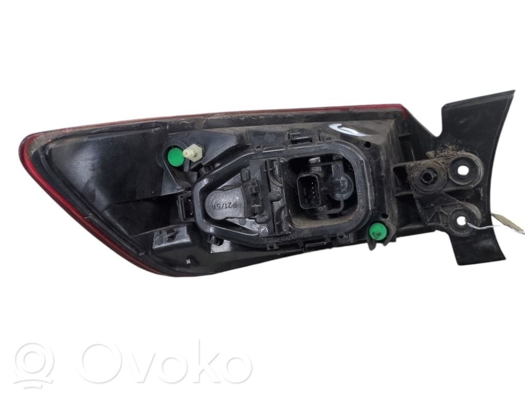 Luz trasera/de freno   265502631R