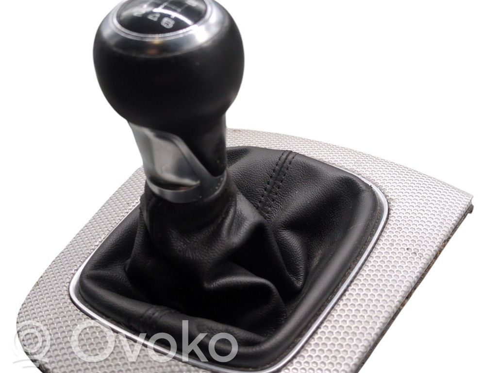 Audi Q3 8U Rivestimento in pelle/manopola della leva del cambio 