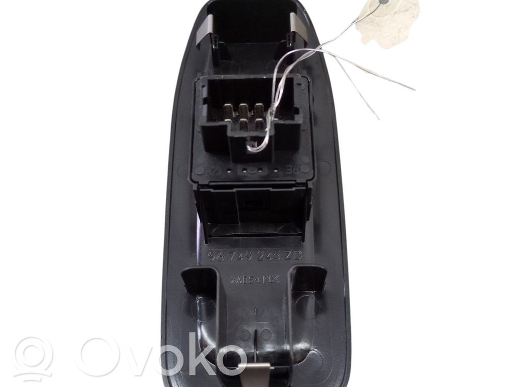 Peugeot 208 I Comutator comandă geamuri electrice 