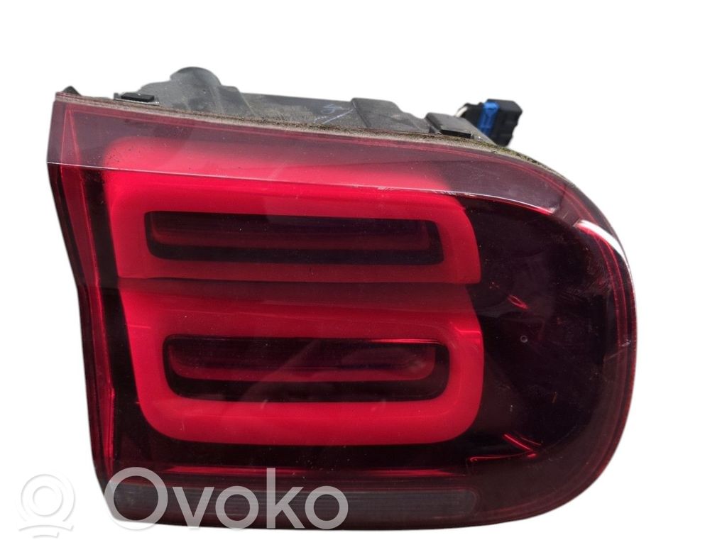 Citroen C5 Aircross Galinis žibintas dangtyje 