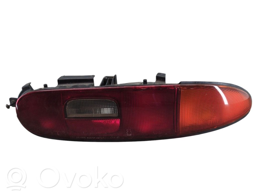 Mazda MX-3 Lampă spate în caroserie