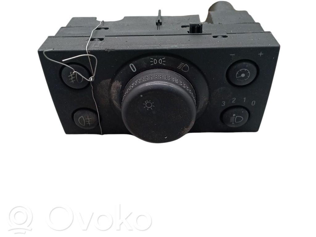 Lichtschalter   93394755