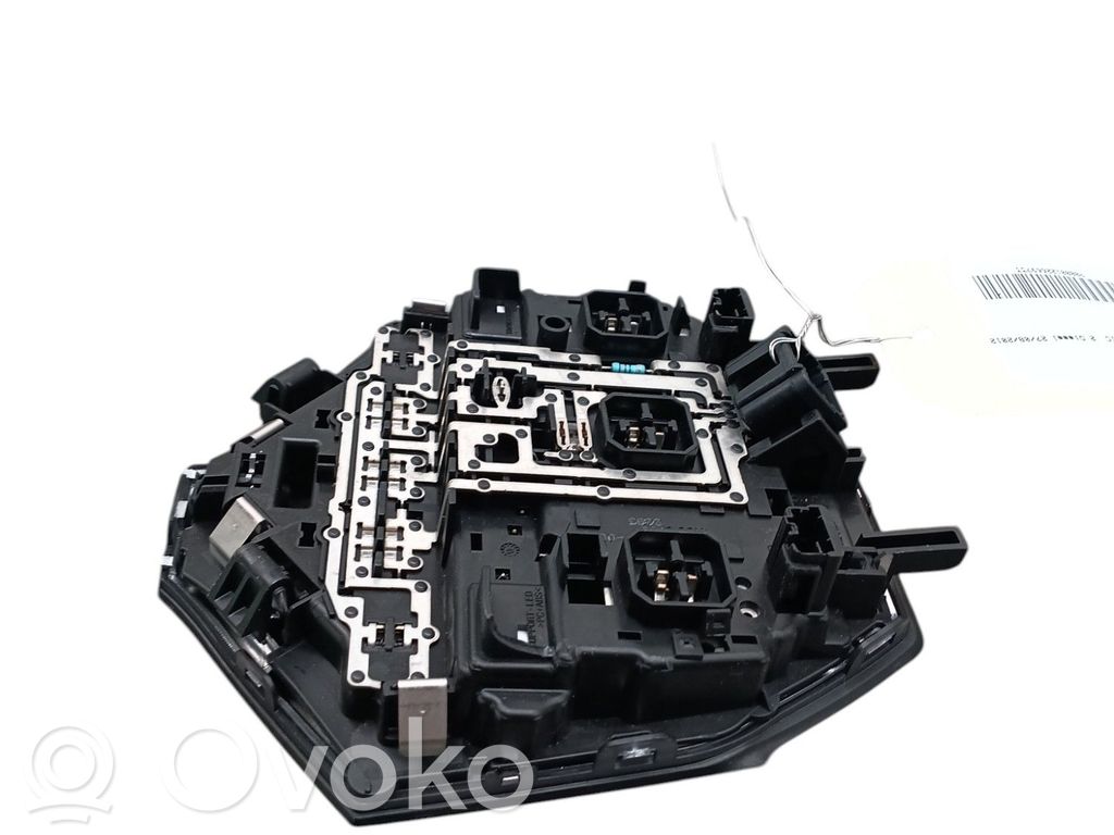 Citroen DS5 Front seat light 