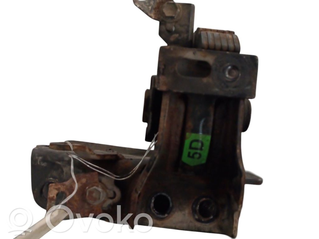 Engine mount bracket   123720R010