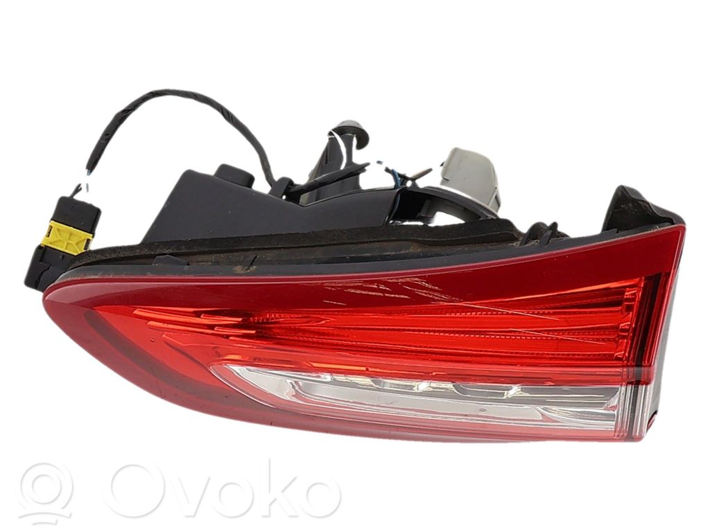Tailgate rear/tail lights   9803167980