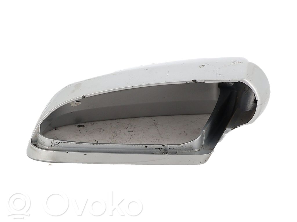 Audi A3 S3 8P Obudowa lusterka zewnętrznego drzwi przednich 