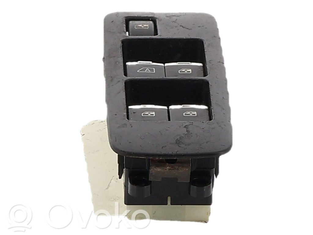 Electric window control switch   25401BB65B