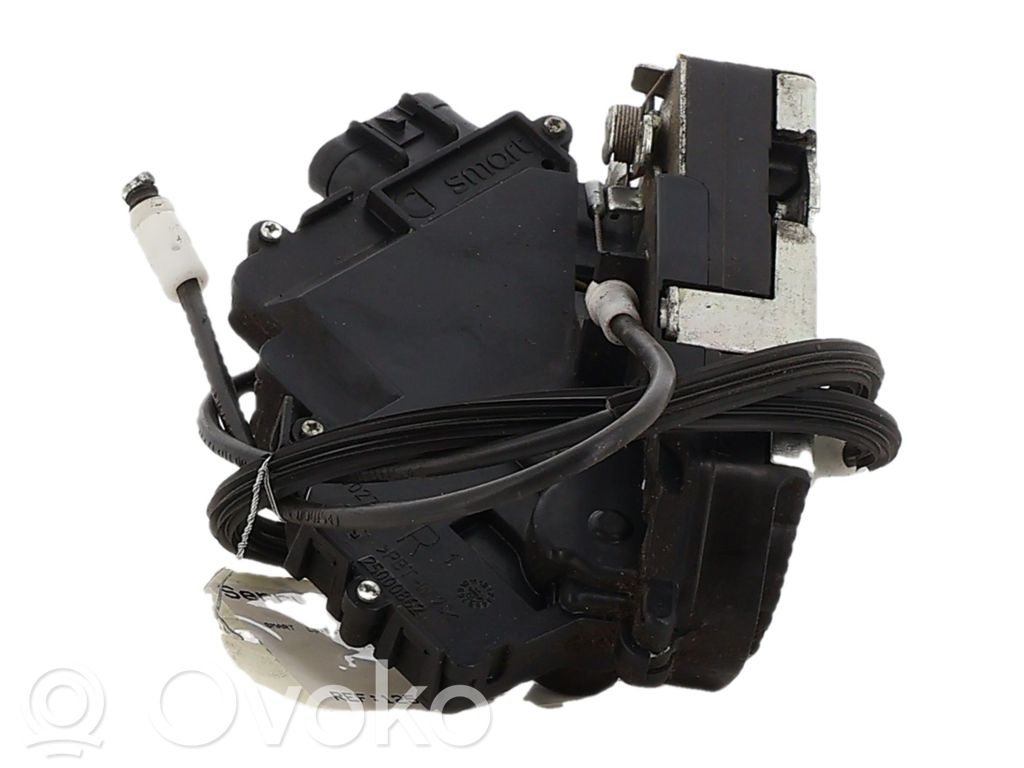 Smart ForTwo II Front door lock 