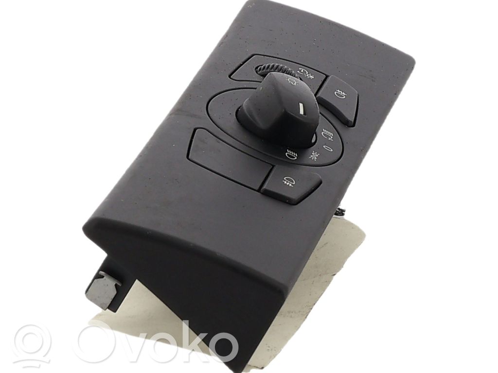Lukturu slēdzis   61316925287