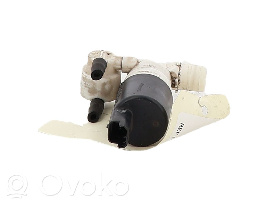 Windscreen/windshield washer pump   643498