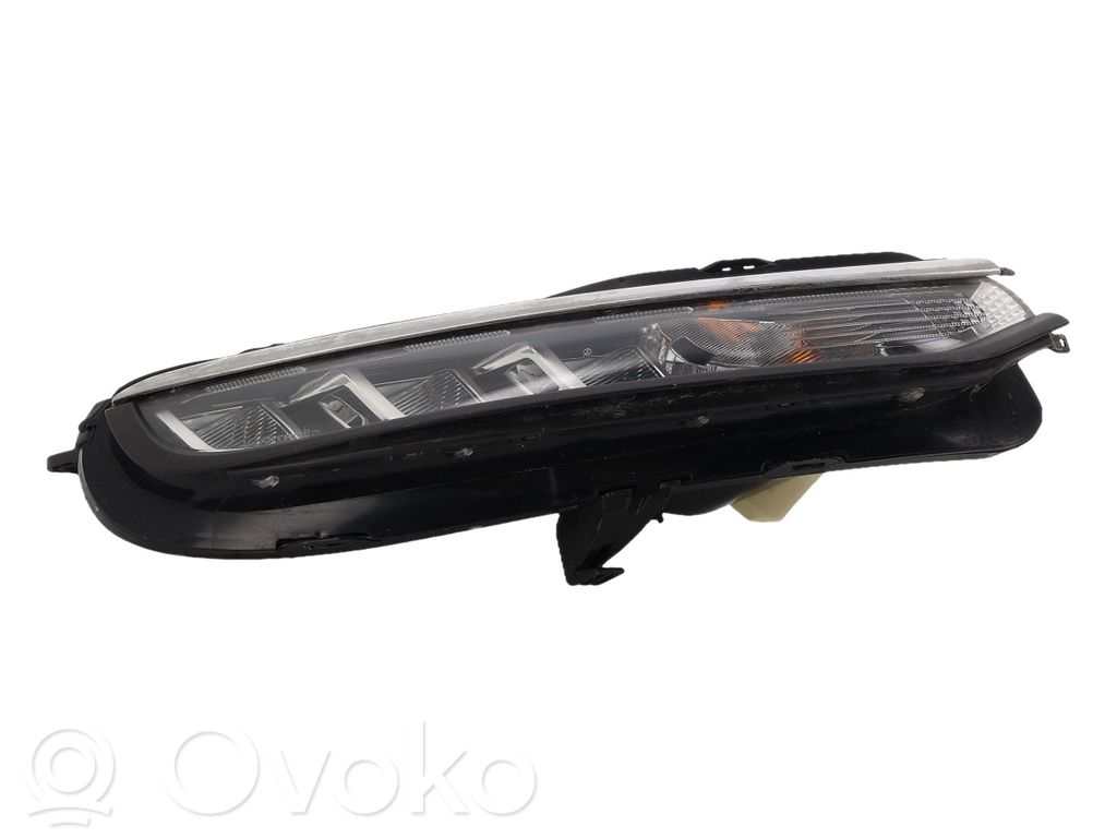 LED dienos žibintas   9833480480