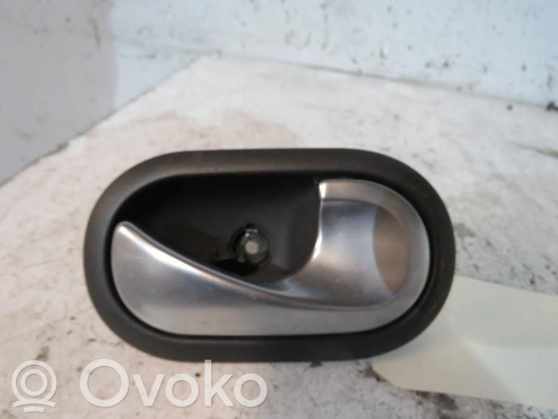 Renault Modus Manecilla interna puerta trasera 