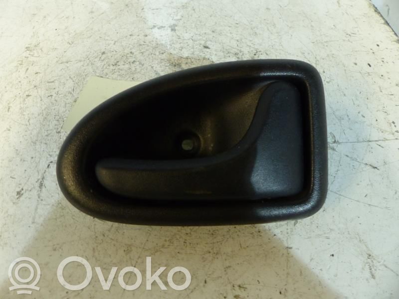 Renault Clio II Manecilla interna puerta trasera 