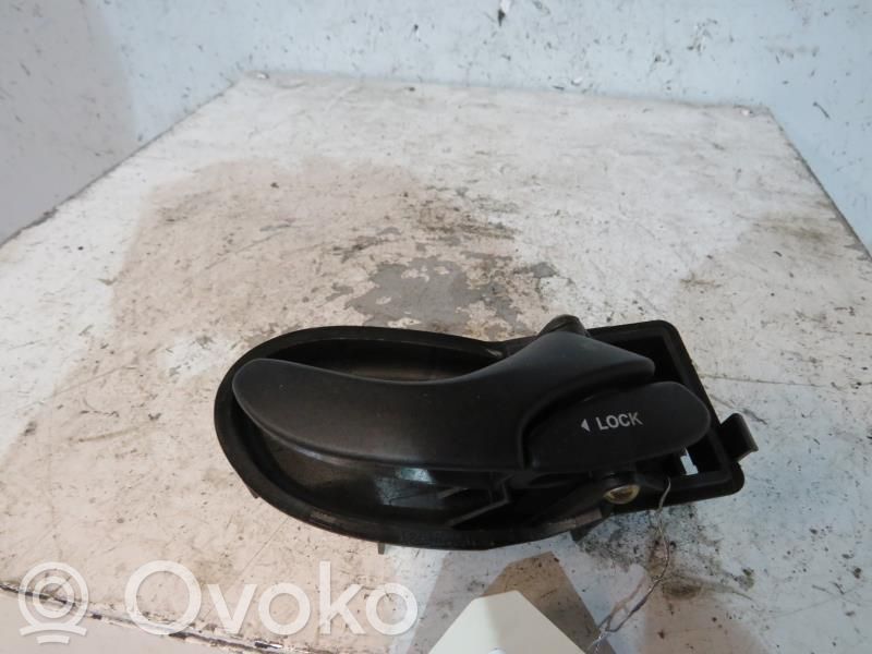 Manecilla interna puerta trasera   1097634