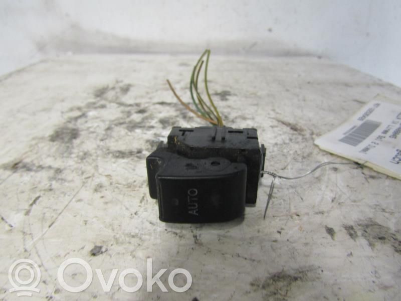 Electric window control switch   8481002041