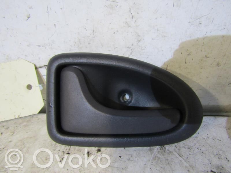 Renault Clio II Manecilla interna puerta trasera 