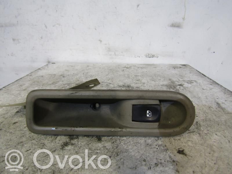 Renault Clio III Comutator comandă geamuri electrice 