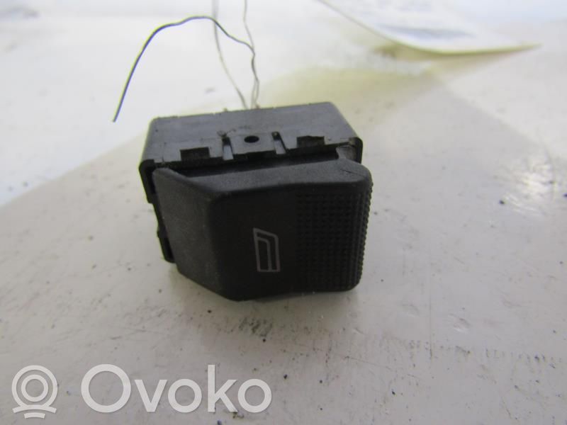 Electric window control switch   4D095985501C