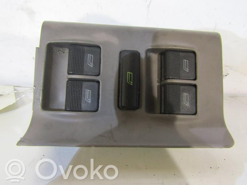 Przyciski szyb   4D095985501C