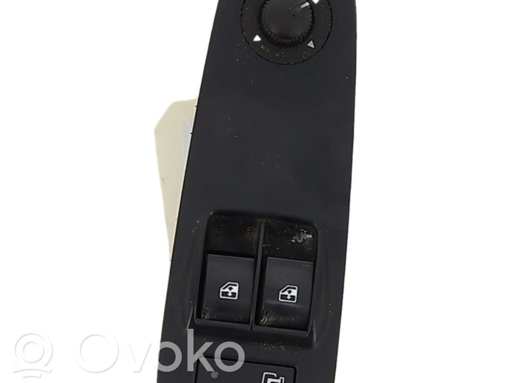 Electric window control switch   6490X8