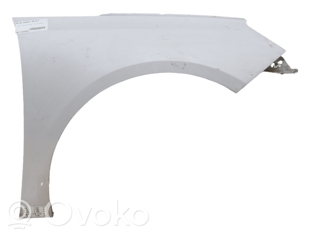 Peugeot 308 Błotnik przedni 