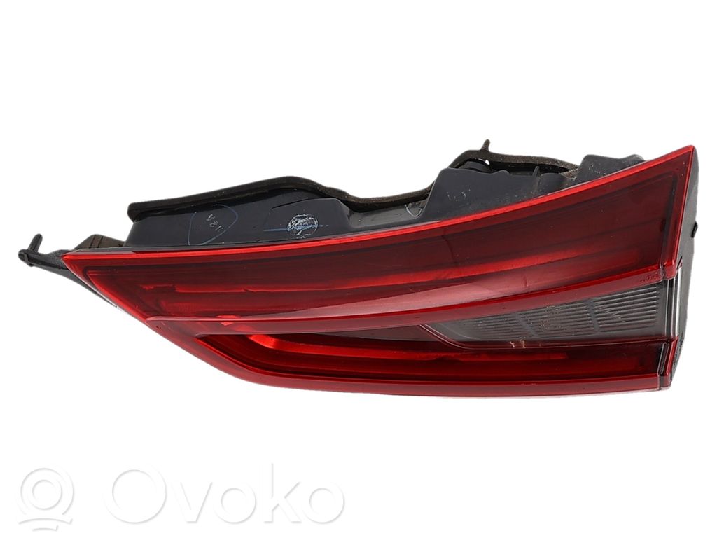 Nissan Qashqai Lampy tylnej klapy bagażnika