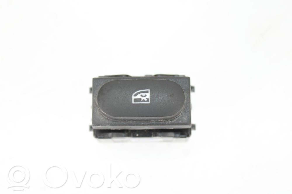 Renault Captur Interruptor del elevalunas eléctrico 