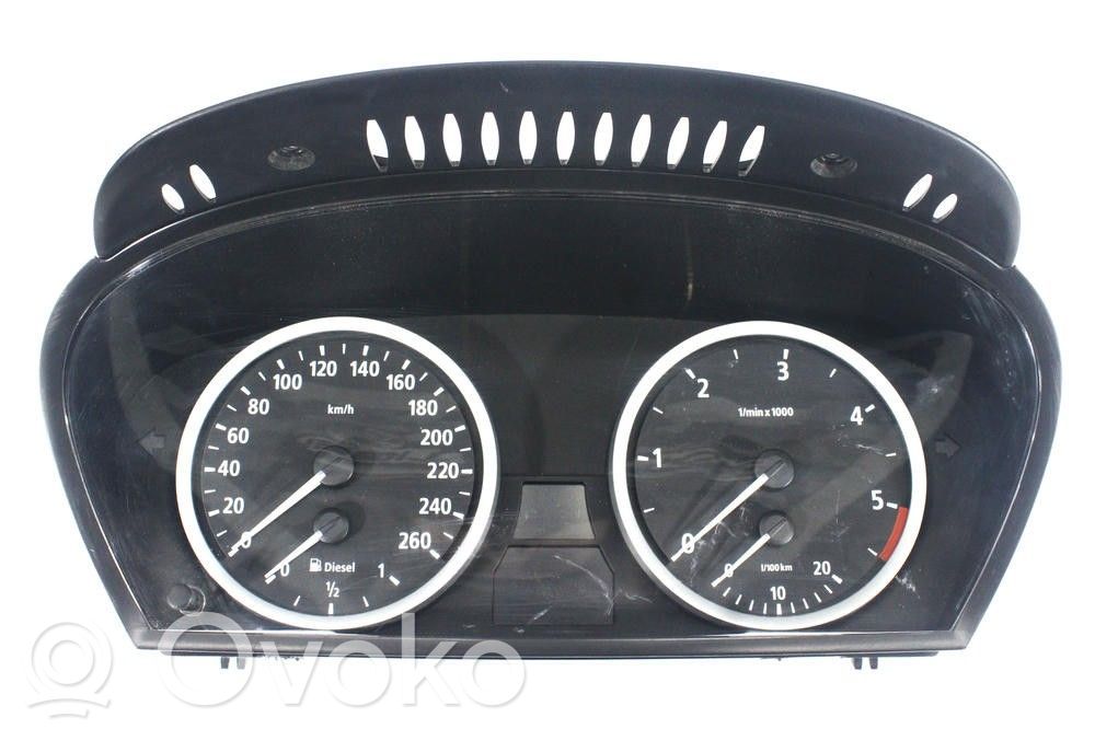 BMW 5 E60 E61 Nopeusmittari (mittaristo) 
