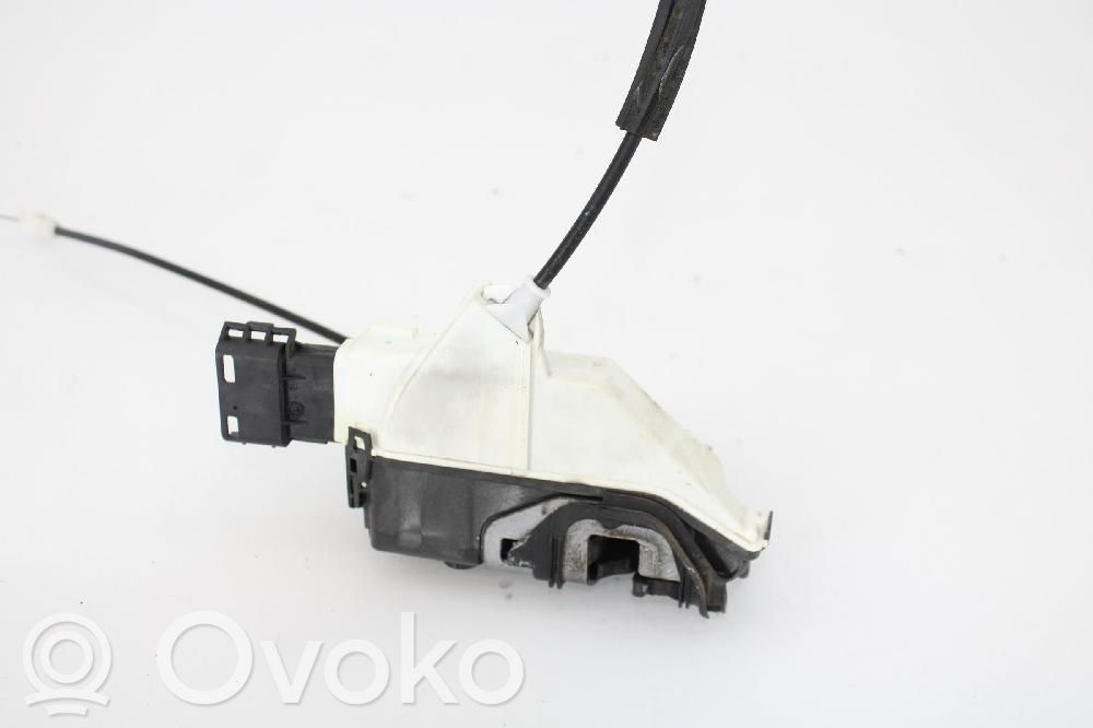 Front door lock   006181