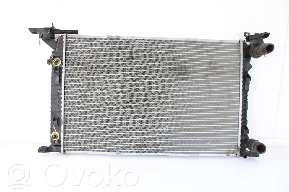 Audi A4 S4 B8 8K Chłodnica 