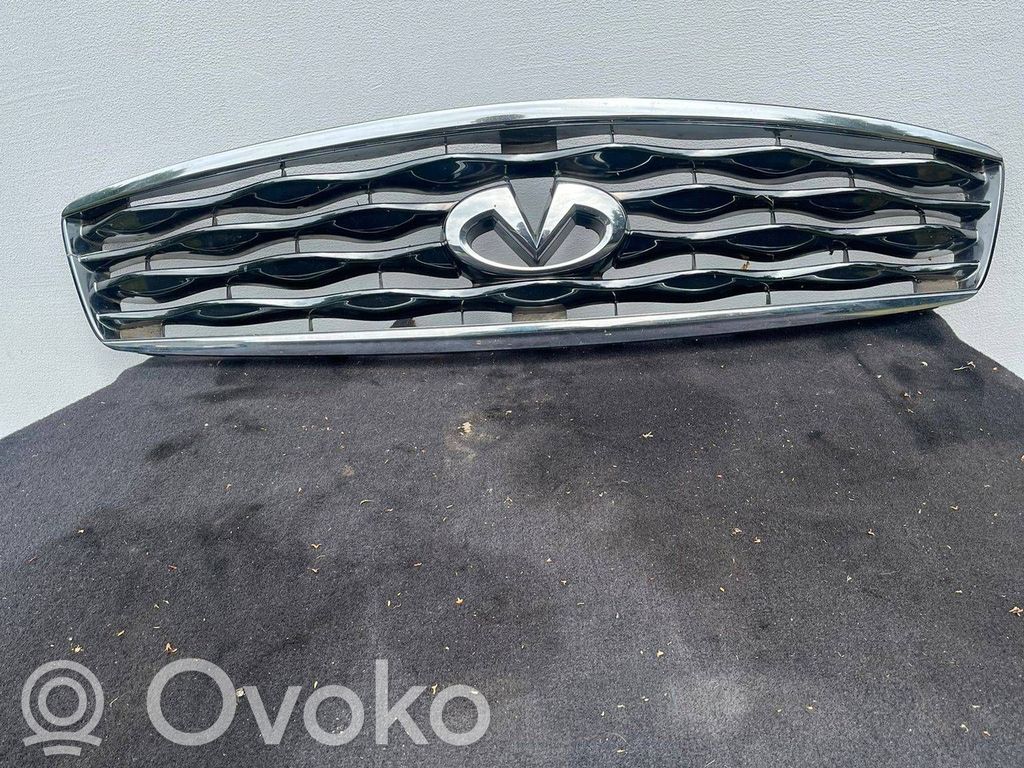 Front bumper upper radiator grill