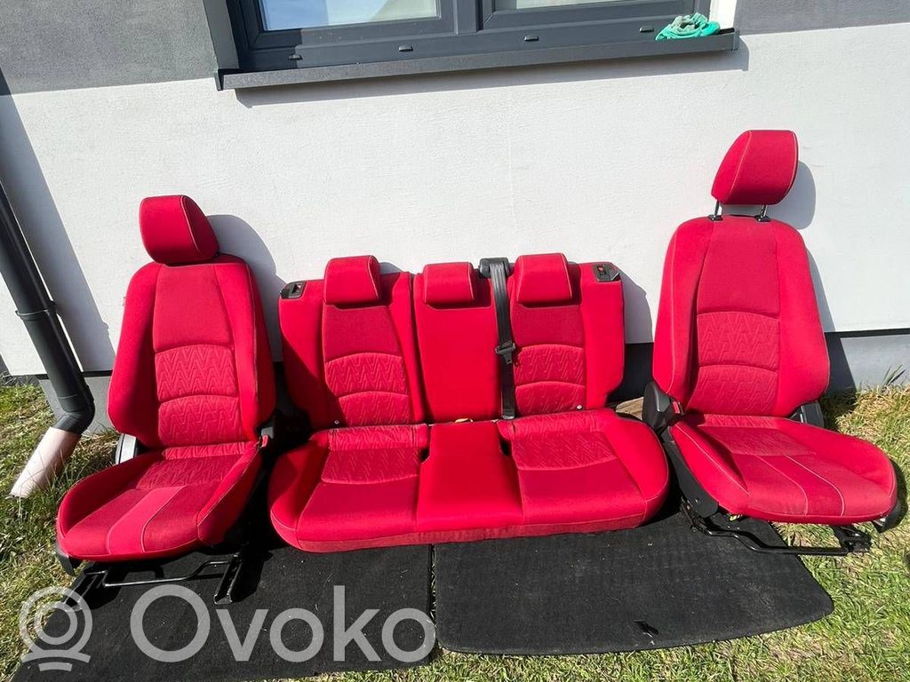 Sēdekļu komplekts
