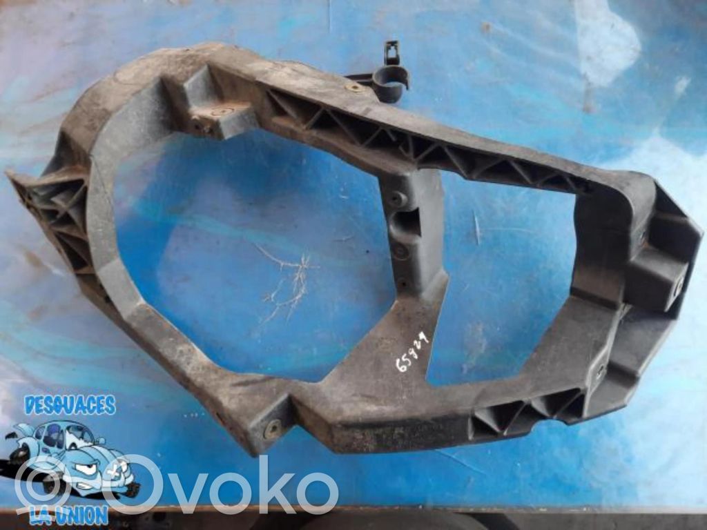 Headlight/headlamp mounting bracket   A4546201001,SOPORTEFARODERECHO
