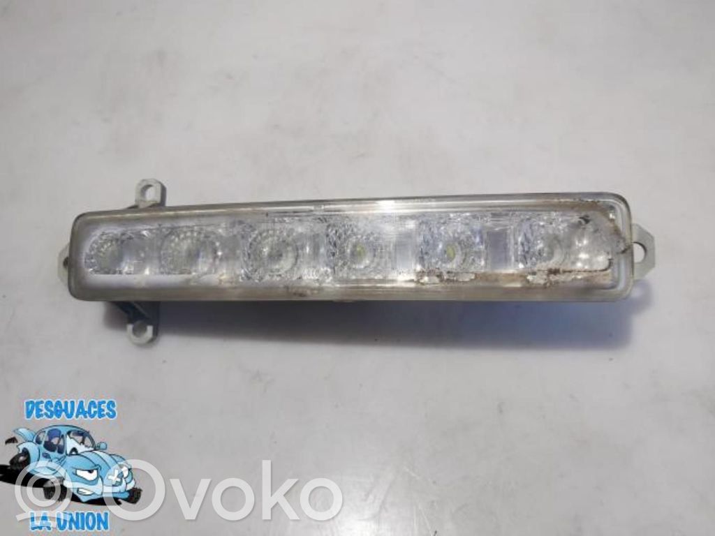 Front indicator light   9677409380